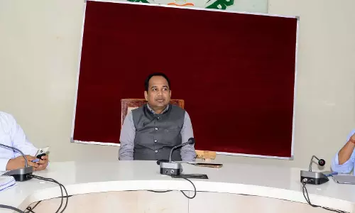 कलेक्टर ने जिले के प्रोजेक्ट दक्ष, हर घर मुनगा, मिशन उत्कर्ष और अन्य नवाचारों की समीक्षा की कलेक्टर ने जिले के प्रोजेक्ट दक्ष, हर घर मुनगा, मिशन उत्कर्ष और अन्य नवाचारों की समीक्षा की