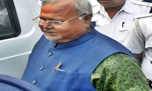 पूर्व शिक्षा मंत्री पार्थ चटर्जी बाथरूम में गिरने के बाद अस्पताल में भर्ती पूर्व शिक्षा मंत्री पार्थ चटर्जी बाथरूम में गिरने के बाद अस्पताल में भर्ती