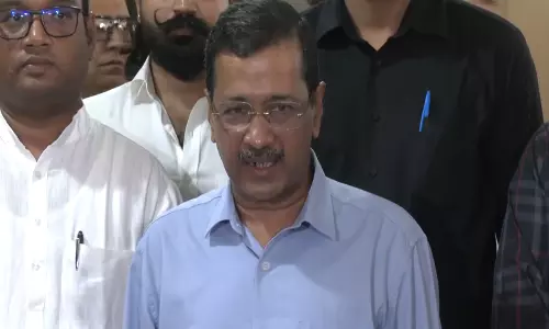 केजरीवाल ने गुजरात सरकार की किसानों पर कार्रवाई की आलोचना की, AAP को असली विकल्प बताया केजरीवाल ने गुजरात सरकार की किसानों पर कार्रवाई की आलोचना की, AAP को असली विकल्प बताया