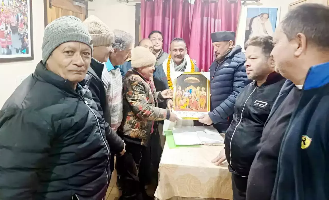 Nainital: घनश्याम साह ने संभाला श्री राम सेवक सभा का संरक्षक पद Nainital: घनश्याम साह ने संभाला श्री राम सेवक सभा का संरक्षक पद