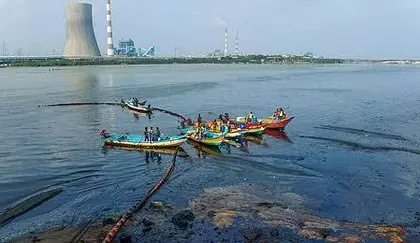 Tamil Nadu: एनरोर नदी प्रदूषण के खिलाफ मछुआरों का उग्र प्रदर्शन Tamil Nadu: एनरोर नदी प्रदूषण के खिलाफ मछुआरों का उग्र प्रदर्शन