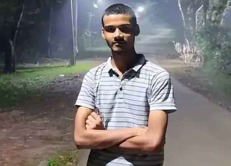 गुरु घासीदास यूनिवर्सिटी में छात्र की संदिग्ध मौत, परिजनों ने लगाया हत्या का आरोप गुरु घासीदास यूनिवर्सिटी में छात्र की संदिग्ध मौत, परिजनों ने लगाया हत्या का आरोप