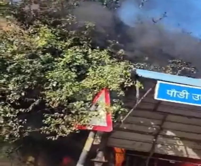 CG: ऑटो पार्ट्स गोदाम में भीषण आग, 25 बाइक समेत लाखों का सामान जलकर राख CG: ऑटो पार्ट्स गोदाम में भीषण आग, 25 बाइक समेत लाखों का सामान जलकर राख