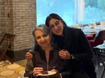 Sara Ali Khan ने शर्मिला टैगोर को जन्मदिन की शुभकामनाएं दी Sara Ali Khan ने शर्मिला टैगोर को जन्मदिन की शुभकामनाएं दी
