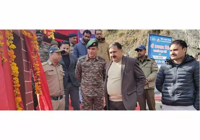 खेत CRP ढोक रोड का उद्घाटन हुआ, सेना और स्थानीय लोगों के लिए आवाजाही बेहतर होगी खेत CRP ढोक रोड का उद्घाटन हुआ, सेना और स्थानीय लोगों के लिए आवाजाही बेहतर होगी
