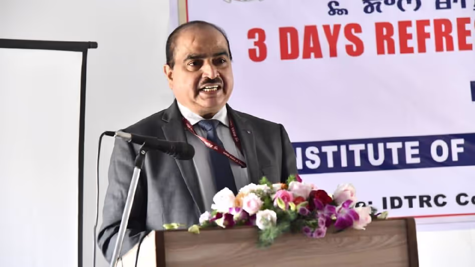 Manipur सरकार ने MST ड्राइवर और कंडक्टर के स्किल्स को बेहतर बनाने के लिए Manipur सरकार ने MST ड्राइवर और कंडक्टर के स्किल्स को बेहतर बनाने के लिए