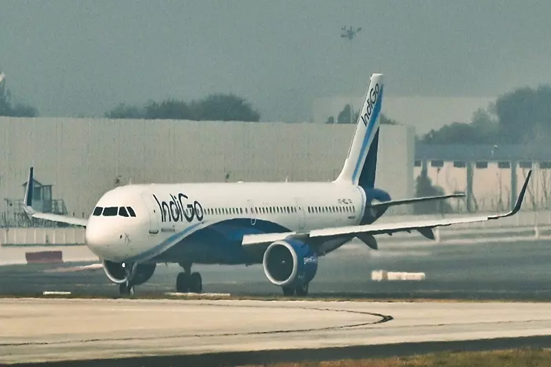 IndiGo ने यात्रियों को 827 करोड़ रुपये का रिफंड किया, 4,500 बैग लौटाए IndiGo ने यात्रियों को 827 करोड़ रुपये का रिफंड किया, 4,500 बैग लौटाए