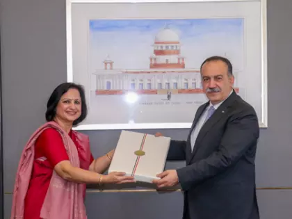 भारत और मिस्र ने रणनीतिक साझेदारी और आर्थिक अवसरों पर चर्चा की भारत और मिस्र ने रणनीतिक साझेदारी और आर्थिक अवसरों पर चर्चा की