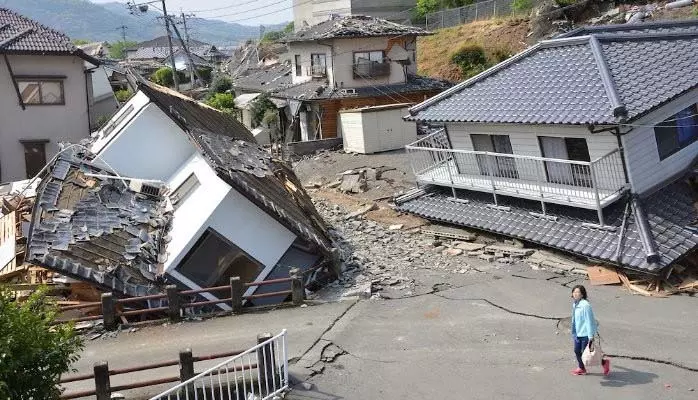 Earthquake: जापान में 7.6 तीव्रता भूकंप, 10 फीट सुनामी अलर्ट Earthquake: जापान में 7.6 तीव्रता भूकंप, 10 फीट सुनामी अलर्ट