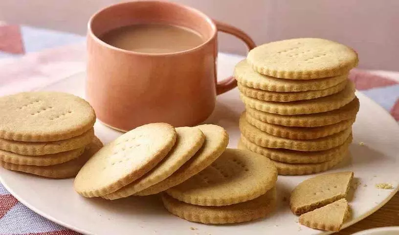 क्या हम Biscuits खा सकते हैं? स्वास्थ्य लाभ, साइड इफेक्ट्स, और क्या वे बच्चों के लिए सुरक्षित हैं? क्या हम Biscuits खा सकते हैं? स्वास्थ्य लाभ, साइड इफेक्ट्स, और क्या वे बच्चों के लिए सुरक्षित हैं?