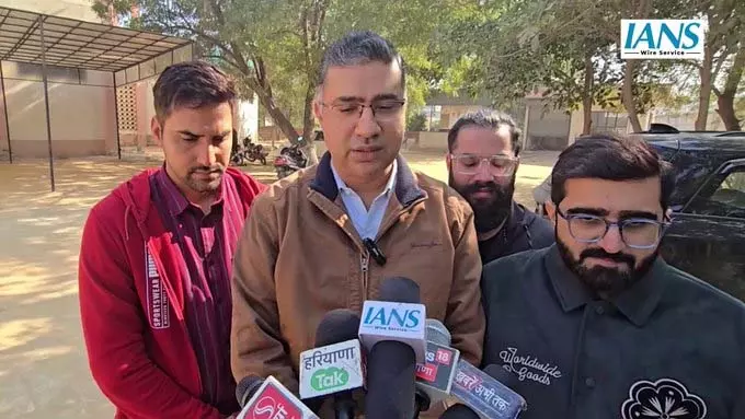 डॉक्टरों की हड़ताल: HCMS अध्यक्ष राजीव बेनीवाल ने लंबित मांगों पर जताया असंतोष डॉक्टरों की हड़ताल: HCMS अध्यक्ष राजीव बेनीवाल ने लंबित मांगों पर जताया असंतोष