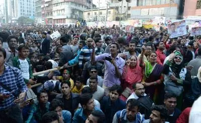 बांग्लादेश: बीएनपी ने जमात-ए-इस्लामी पर धर्म का कार्ड खेलने का आरोप लगाया बांग्लादेश: बीएनपी ने जमात-ए-इस्लामी पर धर्म का कार्ड खेलने का आरोप लगाया