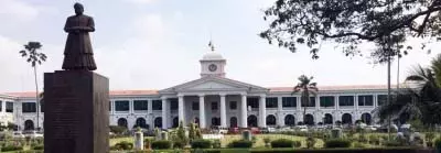 निलंबित आईएएस अधिकारी एन प्रशांत ने केरल के मुख्य सचिव पर लगाया अत्यधिक हस्तक्षेप का आरोप निलंबित आईएएस अधिकारी एन प्रशांत ने केरल के मुख्य सचिव पर लगाया अत्यधिक हस्तक्षेप का आरोप