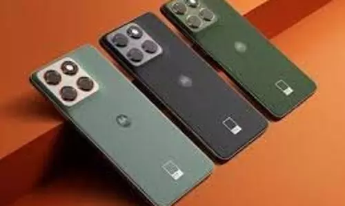 Motorola Edge 70 India Launch Date Confirmed: धमाकेदार एंट्री, डिजाइन पेंसिल जितना पतला, लुक में पूरा प्रीमियम Motorola Edge 70 India Launch Date Confirmed: धमाकेदार एंट्री, डिजाइन पेंसिल जितना पतला, लुक में पूरा प्रीमियम