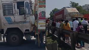 Nawale Bridge पर ओवरस्पीडिंग के लिए ट्रैफिक पुलिस ने 5,210 वाहनों पर जुर्माना लगाया