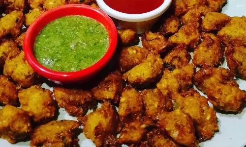 Moong Dal Pakode : मूंग दाल से तैयार करें स्वादिष्ट पकौड़े Moong Dal Pakode : मूंग दाल से तैयार करें स्वादिष्ट पकौड़े