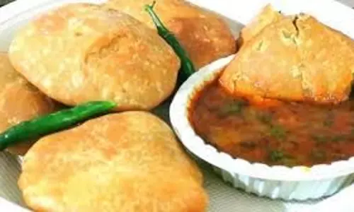 Recipe: सर्दियों में बनाएं ताजे मटर के खस्ता कचौड़ी Recipe: सर्दियों में बनाएं ताजे मटर के खस्ता कचौड़ी