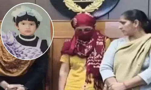 Haryana : ईर्ष्यालु हरियाणवी आंटी ने एकादशी के दिन 3 बच्चों की हत्या की Haryana : ईर्ष्यालु हरियाणवी आंटी ने एकादशी के दिन 3 बच्चों की हत्या की