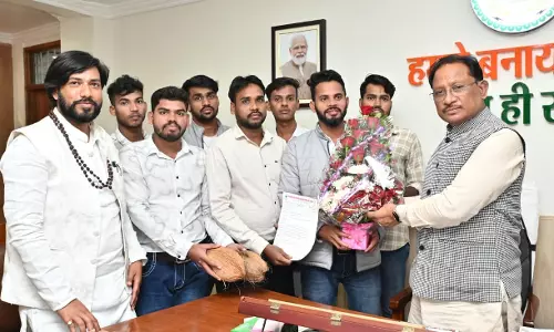CM विष्णुदेव साय से पोस्ट मैट्रिक अनुसूचित जाति छात्रावास के प्रतिनिधि मंडल ने की सौजन्य भेंट