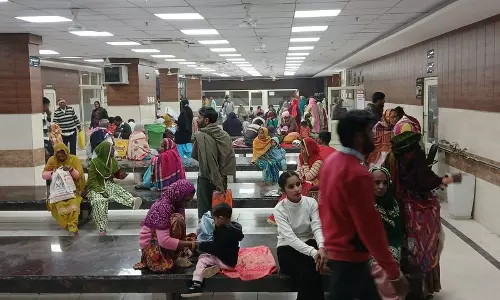 Sirsa में ज़्यादातर डॉक्टर हड़ताल पर हैं, लेकिन सेवाओं पर ज़्यादा असर नहीं पड़ा Sirsa में ज़्यादातर डॉक्टर हड़ताल पर हैं, लेकिन सेवाओं पर ज़्यादा असर नहीं पड़ा