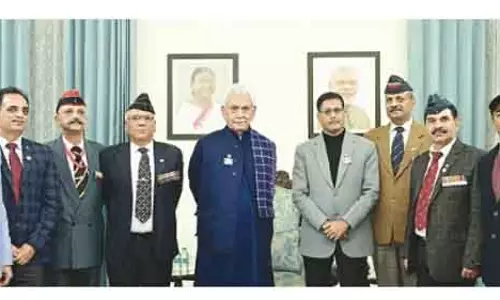 LG Sinha ने सशस्त्र बलों के पूर्व सैनिकों से बातचीत की।
