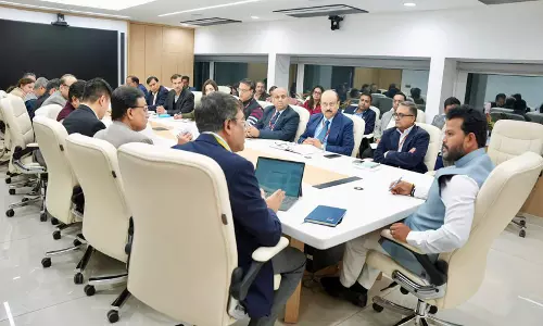 इंडिगो व्यवधान पर DGCA-नागरिक उड्डयन मंत्रालय की बैठक