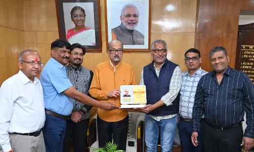 राज्यपाल डेका से मिले छत्तीसगढ़ चांदी थोक व्यापारी कल्याण संघ