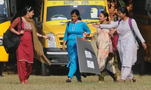 Ludhiana: जिला परिषद चुनाव, शिक्षकों को दूर-दराज के स्टेशनों पर पोस्टिंग मिलने पर प्रशासन ने सहयोग मांगा