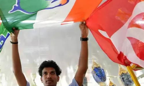 Kerala स्थानीय निकाय चुनाव बूथों के पास कोई प्रचार नहीं, SEC ने नए प्रतिबंध लागू किए Kerala स्थानीय निकाय चुनाव बूथों के पास कोई प्रचार नहीं, SEC ने नए प्रतिबंध लागू किए