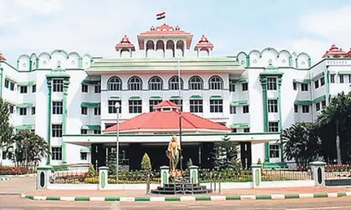 तिरुप्परनकुंद्रम लाइटिंग विवाद: Madurai कोर्ट में दोबारा सुनवाई आज तय तिरुप्परनकुंद्रम लाइटिंग विवाद: Madurai कोर्ट में दोबारा सुनवाई आज तय