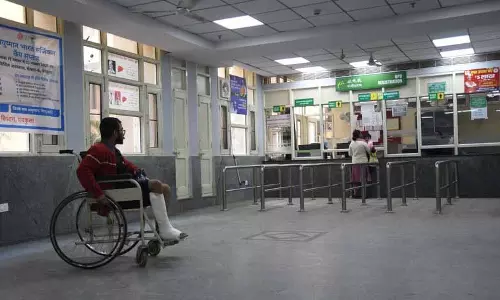 डॉक्टरों की हड़ताल से Panchkula सिविल अस्पताल में सेवाएं प्रभावित हुईं डॉक्टरों की हड़ताल से Panchkula सिविल अस्पताल में सेवाएं प्रभावित हुईं