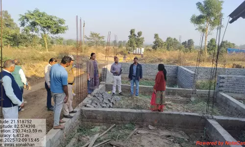 सीईओ जिला पंचायत ने पीएम आवास निर्माण कार्य का किया निरीक्षण सीईओ जिला पंचायत ने पीएम आवास निर्माण कार्य का किया निरीक्षण