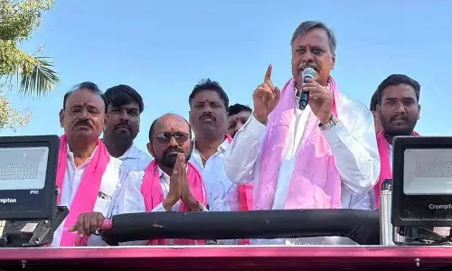 Palla Rajeshwar Reddy: कदियम श्रीहरि ने सिर्फ तीन महीने के लिए कार्यालय संभाला Palla Rajeshwar Reddy: कदियम श्रीहरि ने सिर्फ तीन महीने के लिए कार्यालय संभाला
