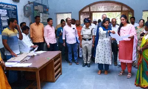 पंचायत चुनाव सख्ती से कराए जाने चाहिए: कलेक्टर Ila Tripathi