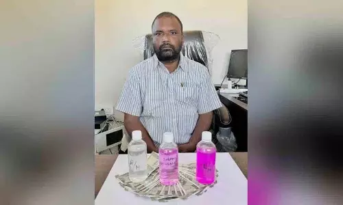 बिजली विभाग का ADE 15 हजार रुपये की रिश्वत लेते हुए ACB के हत्थे चढ़ा बिजली विभाग का ADE 15 हजार रुपये की रिश्वत लेते हुए ACB के हत्थे चढ़ा