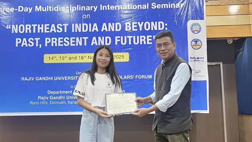Nagaland यूनिवर्सिटी के स्कॉलर के हॉर्नबिल फेस्टिवल पर लिखे पेपर को अवॉर्ड मिला Nagaland यूनिवर्सिटी के स्कॉलर के हॉर्नबिल फेस्टिवल पर लिखे पेपर को अवॉर्ड मिला