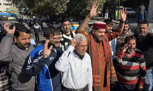 JAMMU: अवैध रोहिंग्या और बांग्लादेशियों को देश से निकालने की मांग को लेकर विरोध प्रदर्शन किया गया