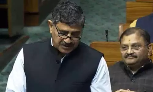 Jammu के स्कूलों में डोगरी भाषा को बढ़ावा देने के लिए जुगल ने ज़ोर दिया Jammu के स्कूलों में डोगरी भाषा को बढ़ावा देने के लिए जुगल ने ज़ोर दिया
