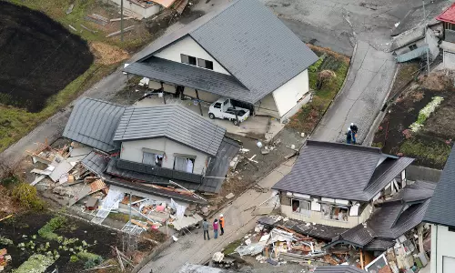 Japan में भूकंप के बाद 30 घायल, आग की घटना