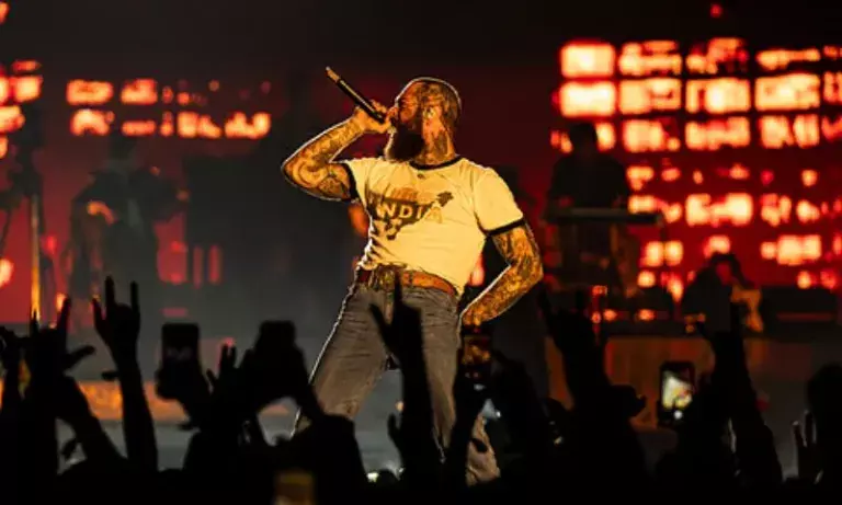 Post Malone ने अपने ऐतिहासिक असम डेब्यू में गुवाहाटी में समां बांध दिया