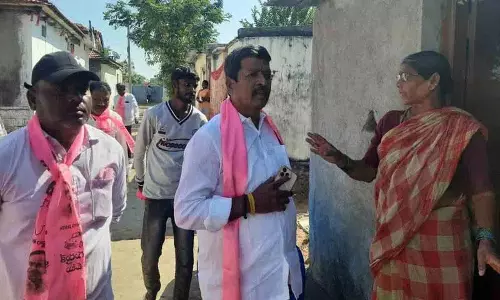 शेरी सुभाष रेड्डी ने लोगों से BRS समर्थित उम्मीदवारों को समर्थन देने का आग्रह किया। शेरी सुभाष रेड्डी ने लोगों से BRS समर्थित उम्मीदवारों को समर्थन देने का आग्रह किया।