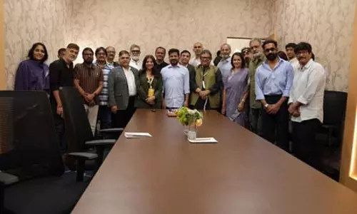 तेलंगाना: आकार ले रही भारत फ्यूचर सिटी, सीएम रेड्डी बोले- हर फिल्ममेकर को देंगे जरूरी सुविधाएं तेलंगाना: आकार ले रही भारत फ्यूचर सिटी, सीएम रेड्डी बोले- हर फिल्ममेकर को देंगे जरूरी सुविधाएं