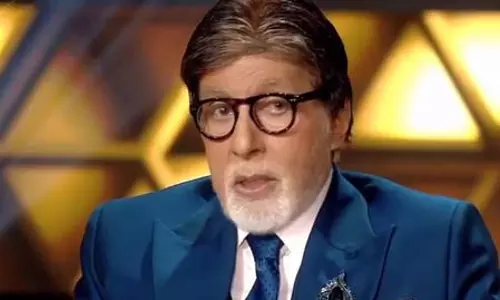 केबीसी के सेट पर अमिताभ बच्चन ने किया भ्रामरी प्राणायाम, योगा इंस्ट्रक्टर ने बताए फायदे केबीसी के सेट पर अमिताभ बच्चन ने किया भ्रामरी प्राणायाम, योगा इंस्ट्रक्टर ने बताए फायदे