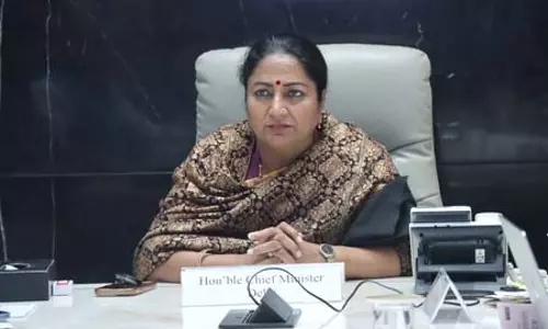 दिल्ली: खुले में कूड़ा जलाने वालों पर 5000 रुपए तक का जुर्माना, सीएम रेखा गुप्ता का फैसला