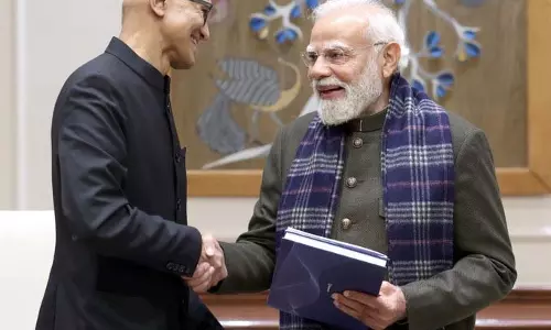Microsoft का भारत में AI फ्यूचर के लिए $17.5B निवेश, पीएम मोदी से बैठक के बाद ऐलान Microsoft का भारत में AI फ्यूचर के लिए $17.5B निवेश, पीएम मोदी से बैठक के बाद ऐलान