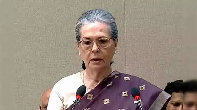 सोनिया गांधी का जन्मदिन: CM, PM ने उन्हें बधाई दी सोनिया गांधी का जन्मदिन: CM, PM ने उन्हें बधाई दी