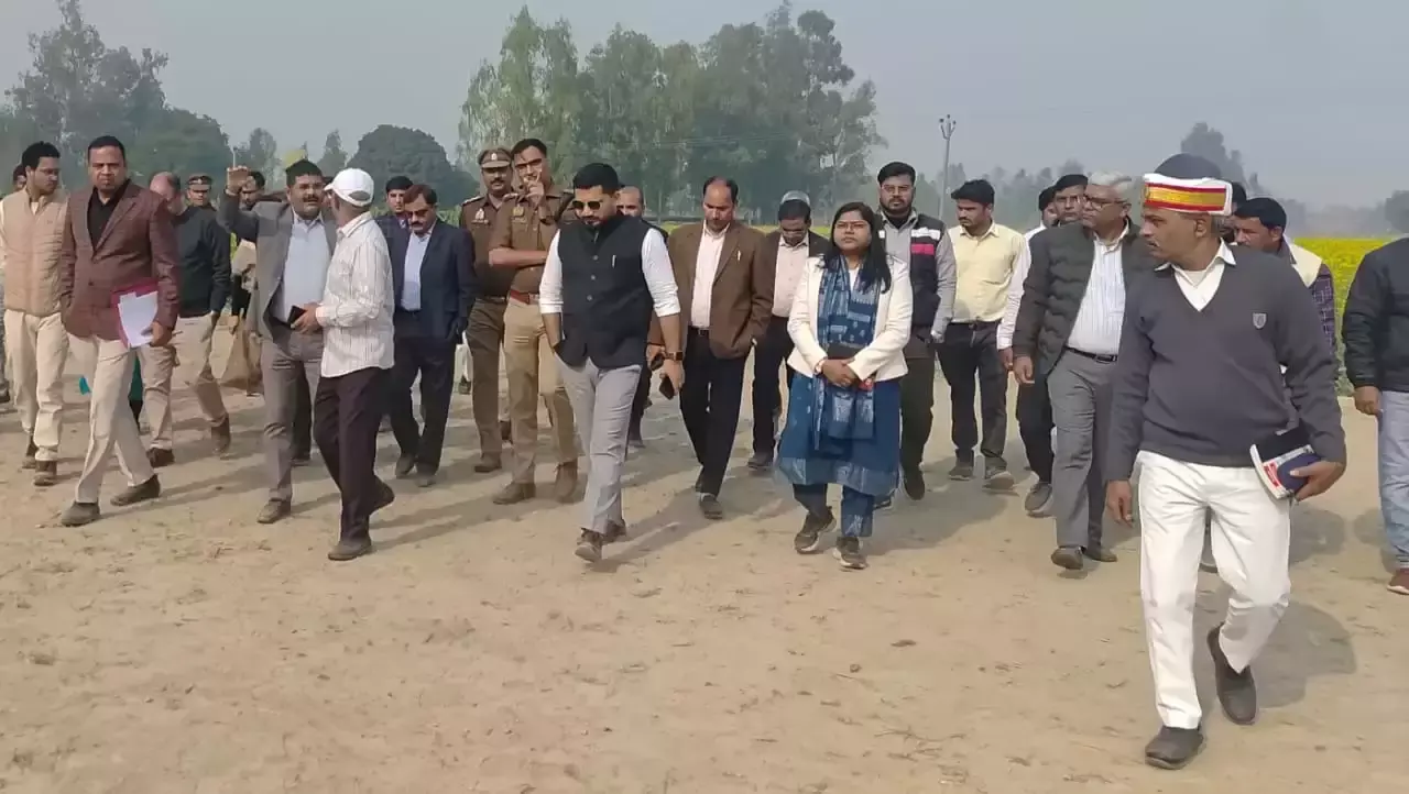 Barabanki: मुख्यमंत्री कार्यक्रम को देखते हुए दौलतपुर में सुरक्षा और व्यवस्थाओं का निरीक्षण Barabanki: मुख्यमंत्री कार्यक्रम को देखते हुए दौलतपुर में सुरक्षा और व्यवस्थाओं का निरीक्षण