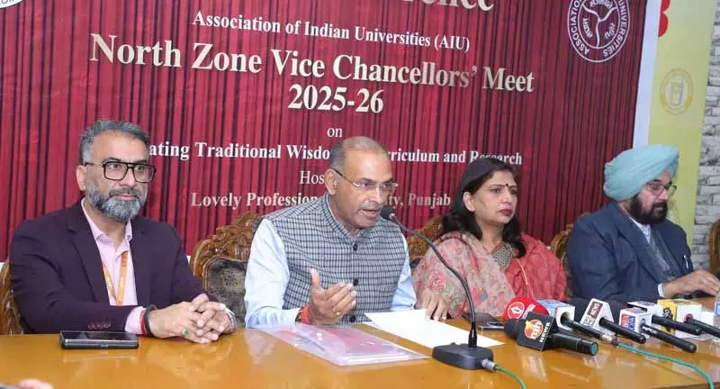 LPU आज कॉन्फ्रेंस के लिए 100 VCs का स्वागत करने के लिए तैयार है LPU आज कॉन्फ्रेंस के लिए 100 VCs का स्वागत करने के लिए तैयार है