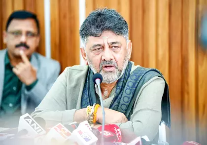 Karnataka कृषि संकट: शिवकुमार ने बीजेपी को चेतावनी, केंद्र पर ध्यान दें Karnataka कृषि संकट: शिवकुमार ने बीजेपी को चेतावनी, केंद्र पर ध्यान दें