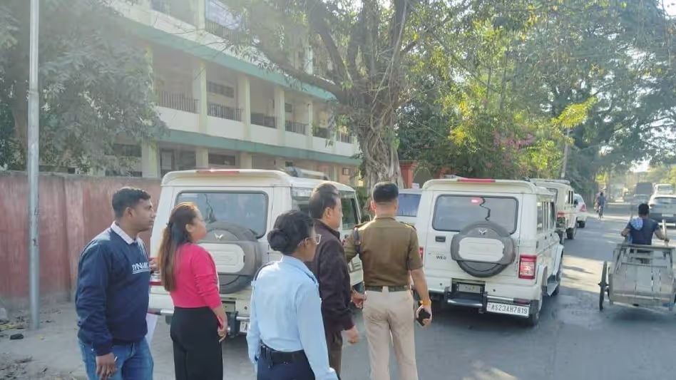 Assam : मार्गेरिटा में सड़क सुरक्षा उपायों को तेज़ किया गया Assam : मार्गेरिटा में सड़क सुरक्षा उपायों को तेज़ किया गया